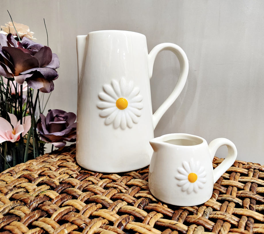 Daisy 3D Embossed Jug