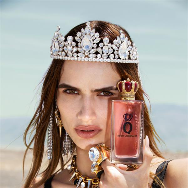 Q by Dolce&Gabbana